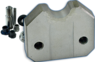 Piezas con ematite y tras ella otras piezas